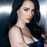 𝑃𝐴𝑈𝐿𝐼𝑁𝐴 𝐵𝑈𝑅𝑅𝑂𝐿𝐴