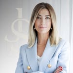 Juliana Savoia | High-End Miami Real Estate Expert