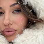 𝒋𝒂𝒒𝒖𝒆𝒍𝒍𝒊𝒏𝒆