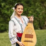 Stela Botez Fata cu cobza