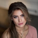 𝑨𝑵𝑵𝑨 𝑽𝑶𝑵 𝑲𝑳𝑰𝑵𝑺𝑲𝑰