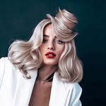 Diana Mei-Roșu 👩🏼‍🎓