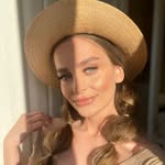 Alexandra Makeup Artist & Trainer