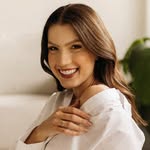 Thaís Fávero