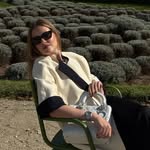 What People Are Wearing by Linoya