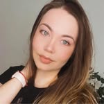 Яна Тихонова