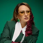 РАЗДЕТЫЙ СТИЛИСТ ЛЕНА ЧЕРВОВА