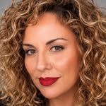 Einat  Dan