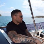 𝐊𝐀𝐘 𝐎𝐍𝐄