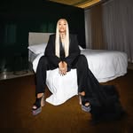 EVE @therealeve 🐾