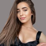 Оля | UGC creator & model for brands