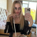 Аня Рай