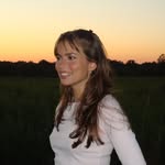 claudia ⋆ ˚｡⋆୨୧˚