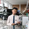CEO muda miliaran